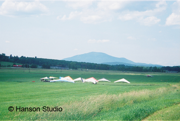 Charlestown, NH - Hang Gliders